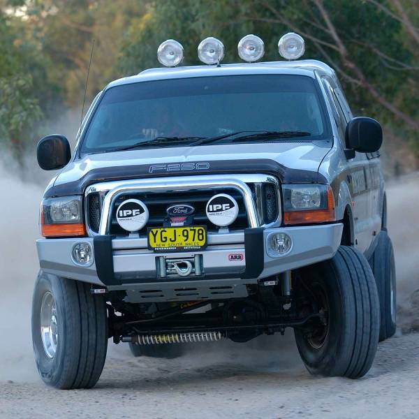 ARB - ARB Sahara Deluxe Bumper - 3936030