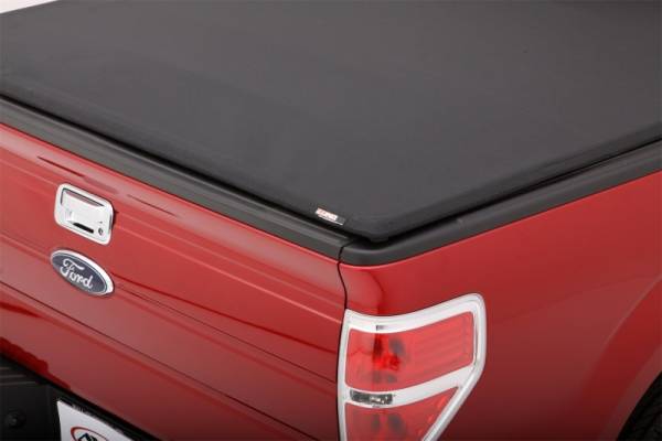 LUND - LUND 99-17 Ford F-250 Super Duty (6.5ft. Bed) Genesis Elite Tri-Fold Tonneau Cover - Black - 95850