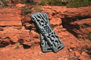 DV8 Offroad - DV8 Offroad Traction Board,  Includes Bag - RTB1-01OL - Image 5