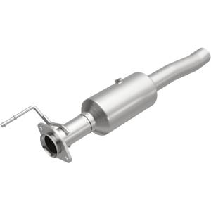 Magnaflow - Magnaflow 18-19 Ford F-450 Super Duty V10 6.8L Underbody Direct Fit Catalytic Converter - 280439 - Image 1