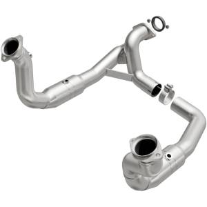Magnaflow - Magnaflow Conv Direct Fit 11-14 Ford F-250 Super Duty / 350 Super Duty V8 6.2L - 52297 - Image 1
