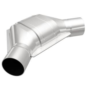 Magnaflow - Magnaflow Conv Univ 2.5 Angled In/Out - 91086 - Image 1