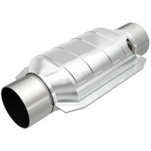Magnaflow - Magnaflow Conv Univ 3 W/Single O2 Boss - 94139 - Image 1