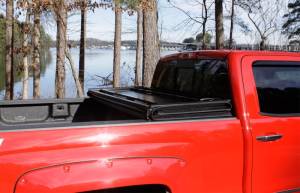 LUND - LUND 99-17 Ford F-250 Super Duty Styleside (8ft. Bed) Hard Fold Tonneau Cover - Black - 969353 - Image 12