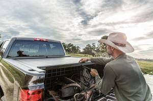 Roll-N-Lock - Roll-N-Lock 99-07 Ford F-250/F-350 Super Duty SB 80-3/4in Cargo Manager - CM107 - Image 2